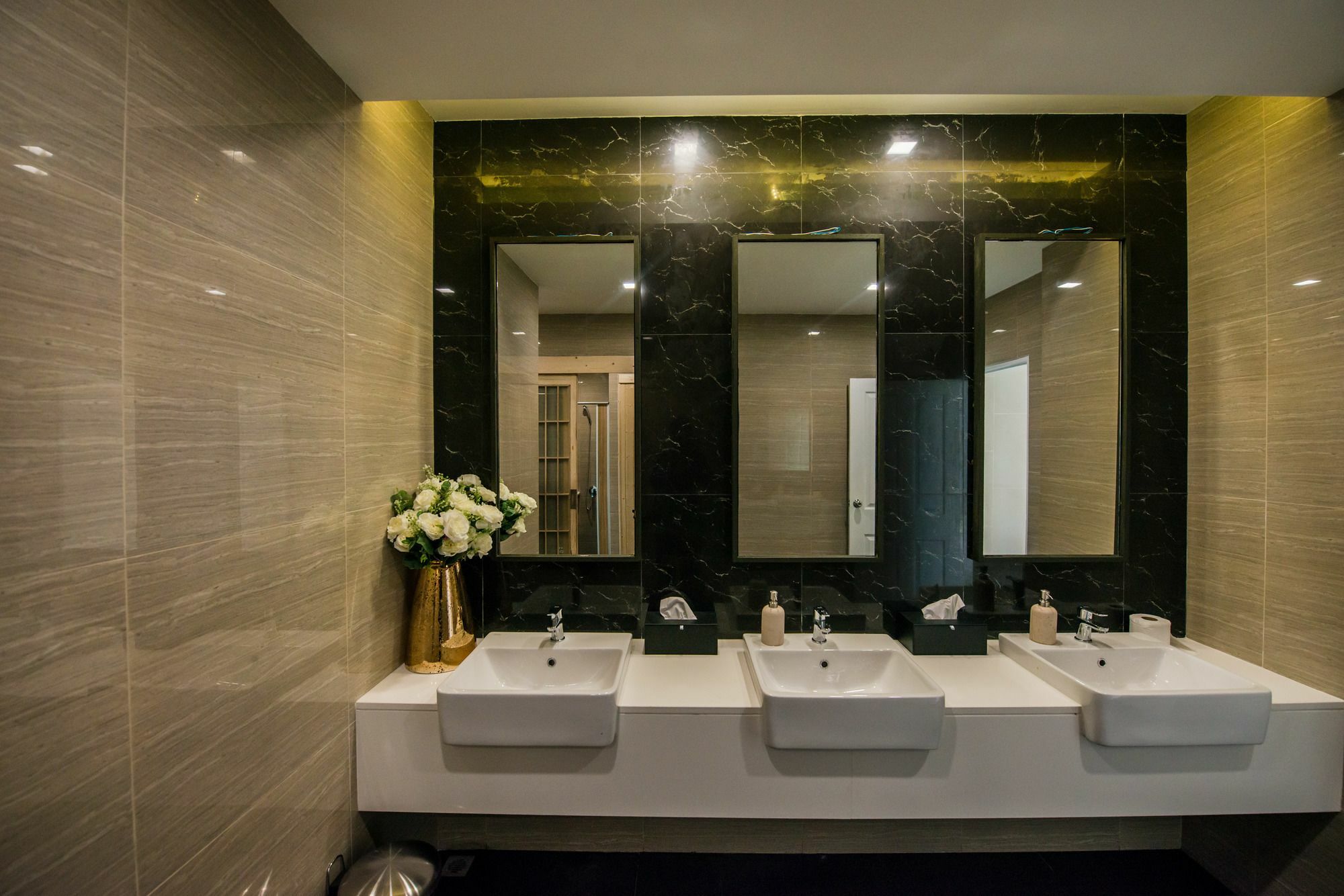 Knightsbridge The Ocean Sriracha By Crown Residence Сі-Рача Екстер'єр фото