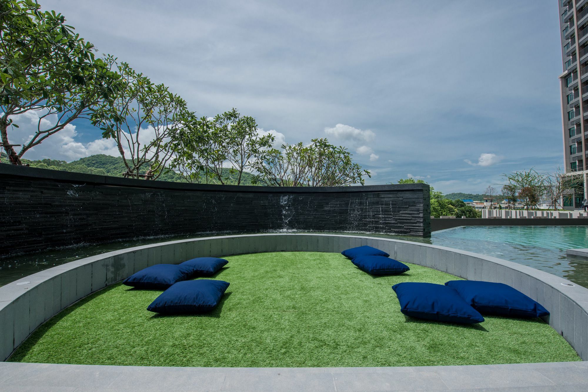 Knightsbridge The Ocean Sriracha By Crown Residence Сі-Рача Екстер'єр фото
